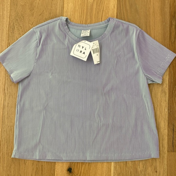 NYLORA - iridescent M athletic top - Picture 1 of 3